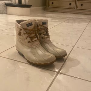 Sperry boots